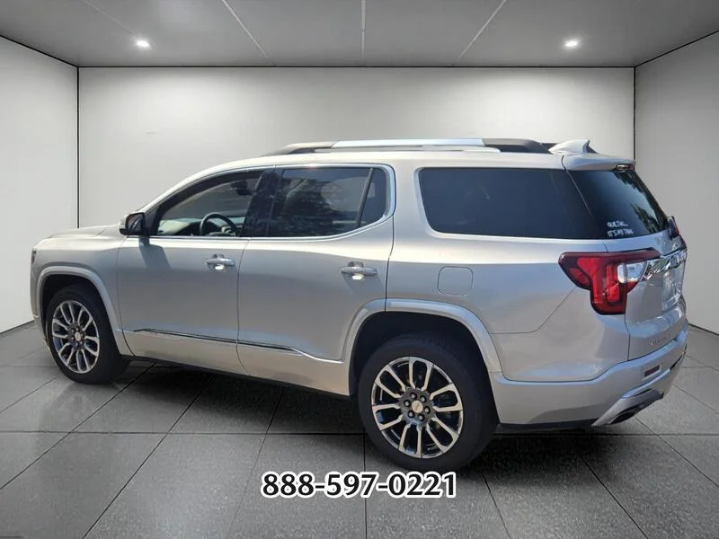 Used 2020 Quicksilver Metallic GMC Denali image 3