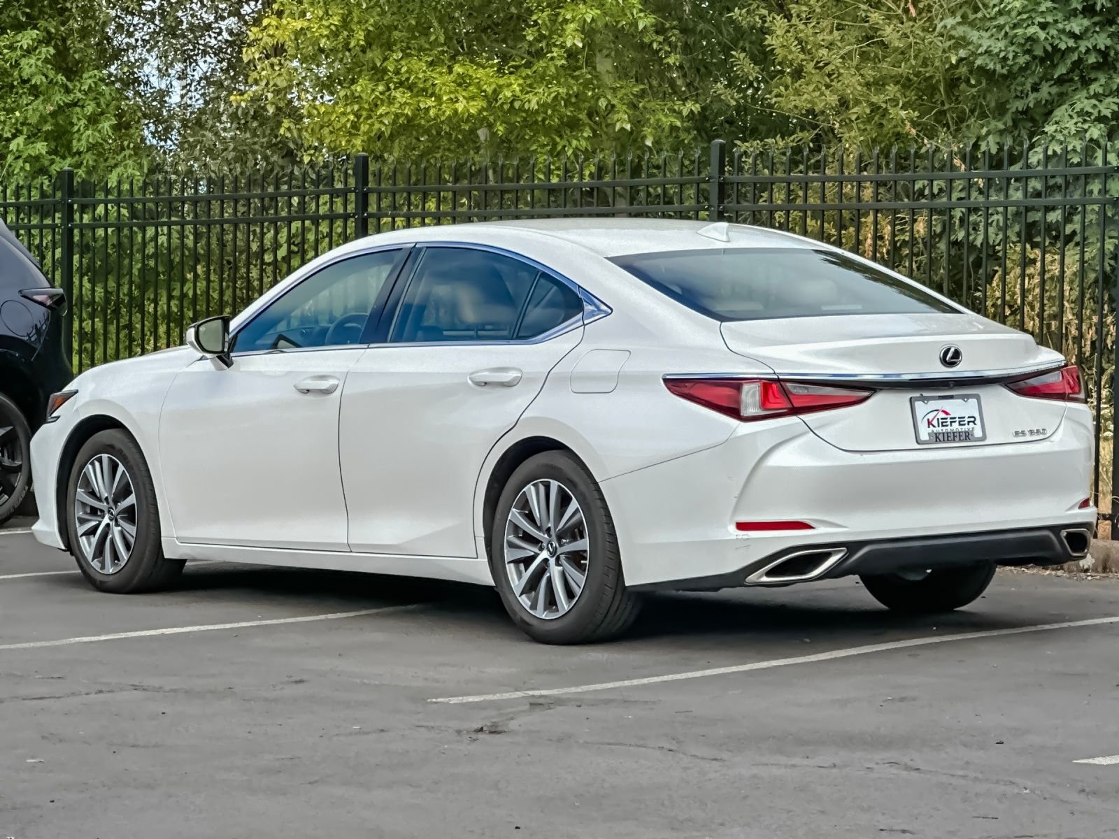 Used 2020 White Lexus 350 image 6