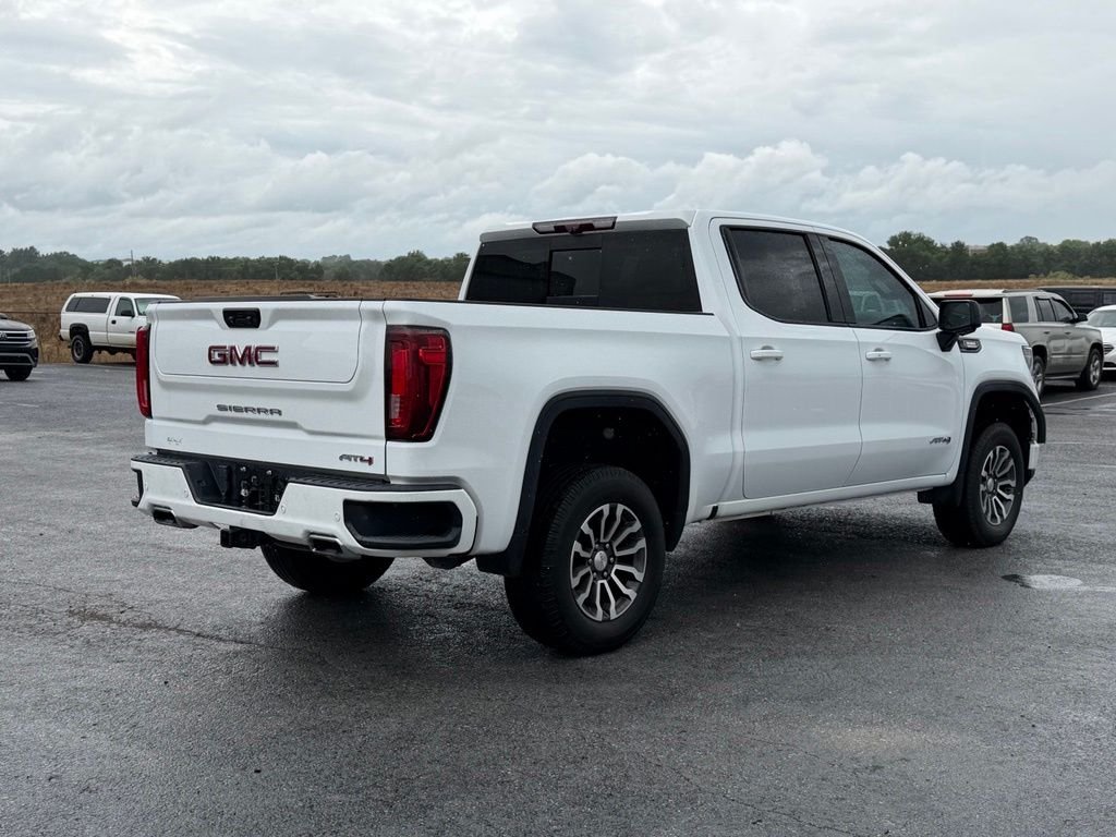 Used 2022 White GMC AT4 image 5