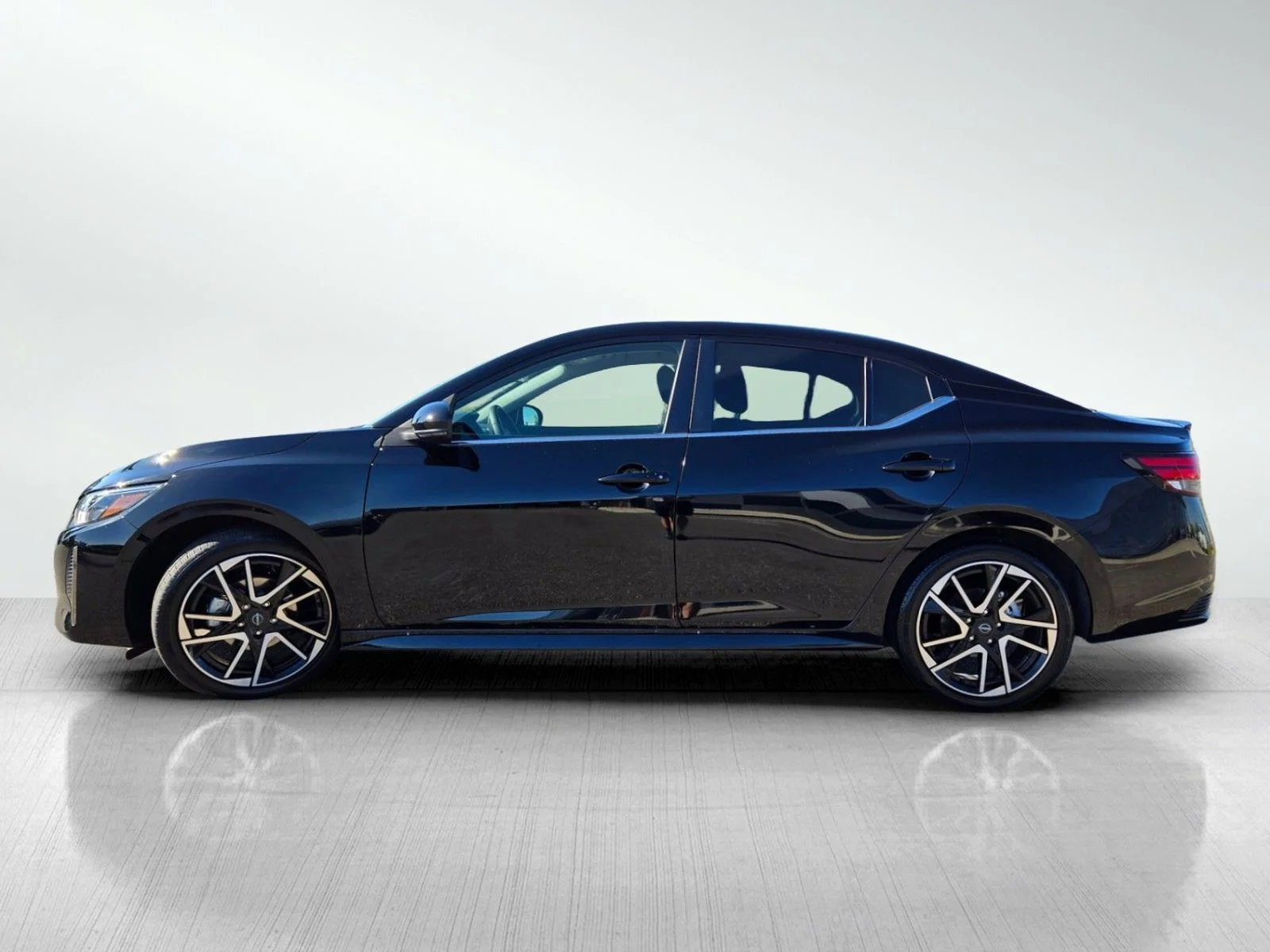 Used 2025 Super Black Nissan SR image 10