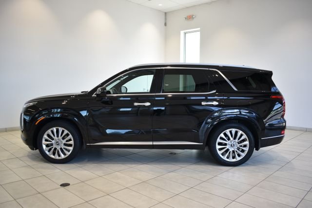 Used 2020 Black Hyundai Limited image 5