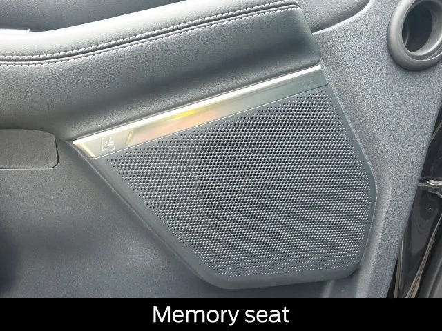 New 2026 Agate Black Metallic Ford MAX Platinum® image 19