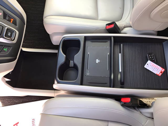 Used 2025  Honda EX-L image 19