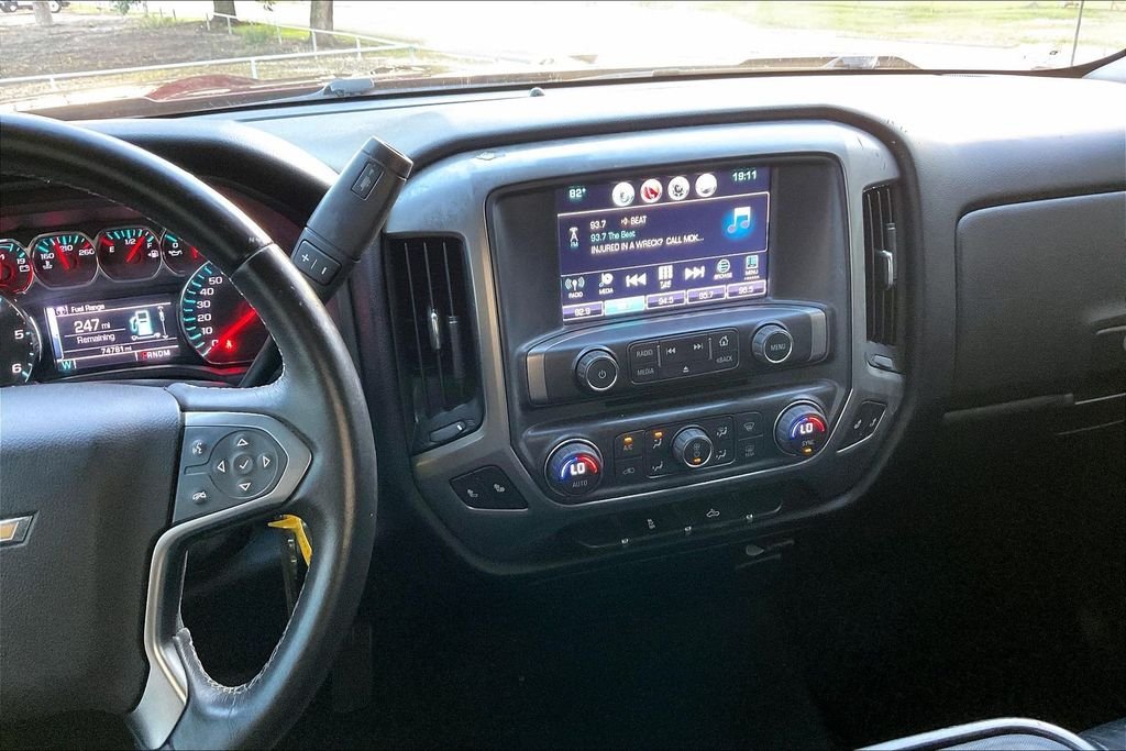 Used 2016 Red Chevrolet LT image 9