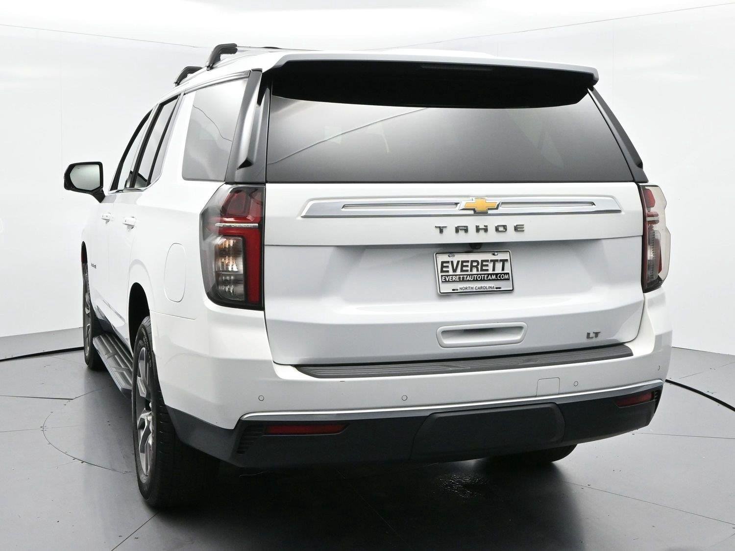 Used 2024 Summit White Chevrolet LT image 6