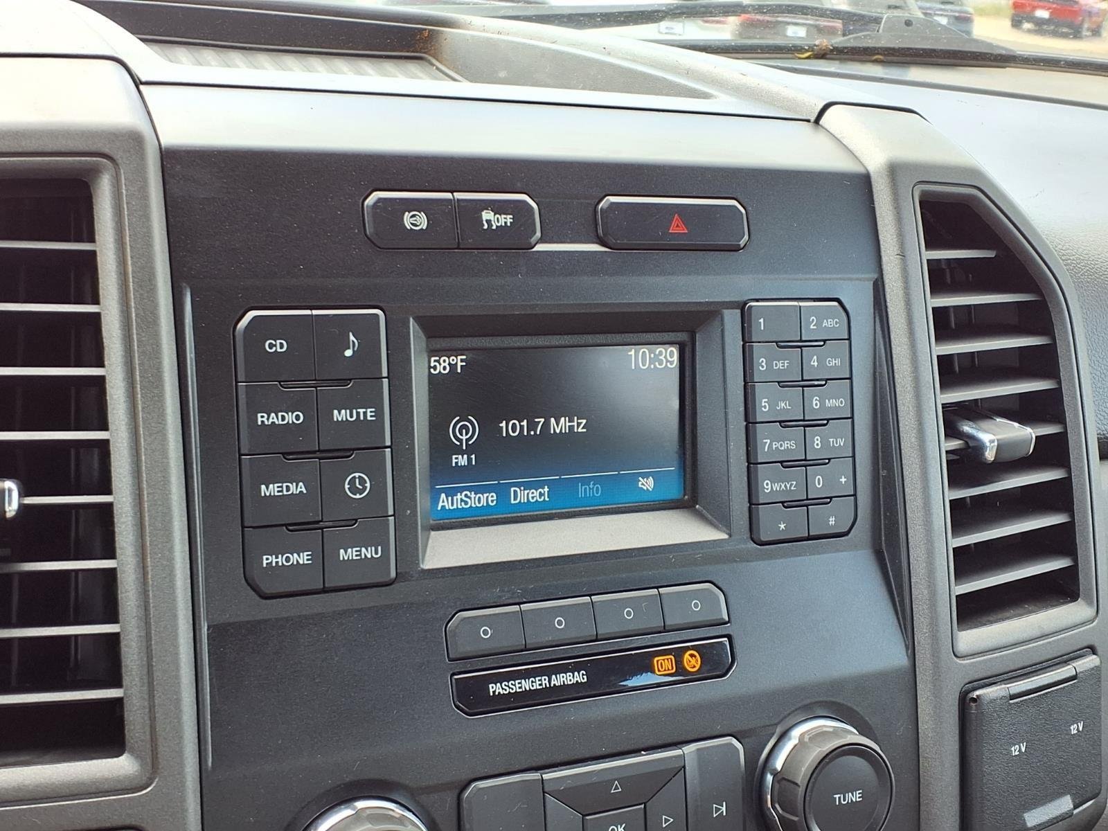 Used 2017  Ford XL image 22