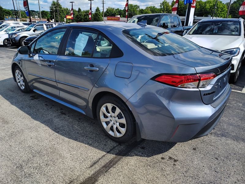 Used 2025  Toyota LE image 6