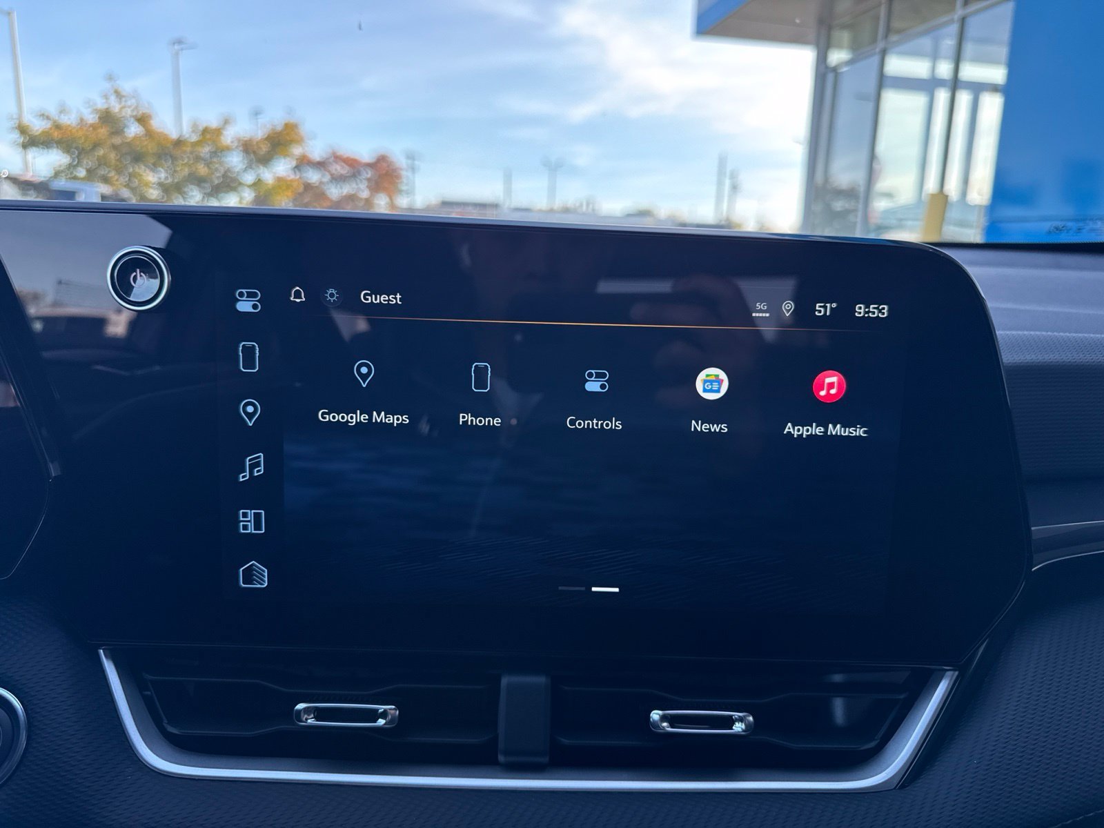 2027 Chevrolet Equinox LT - Photo 19