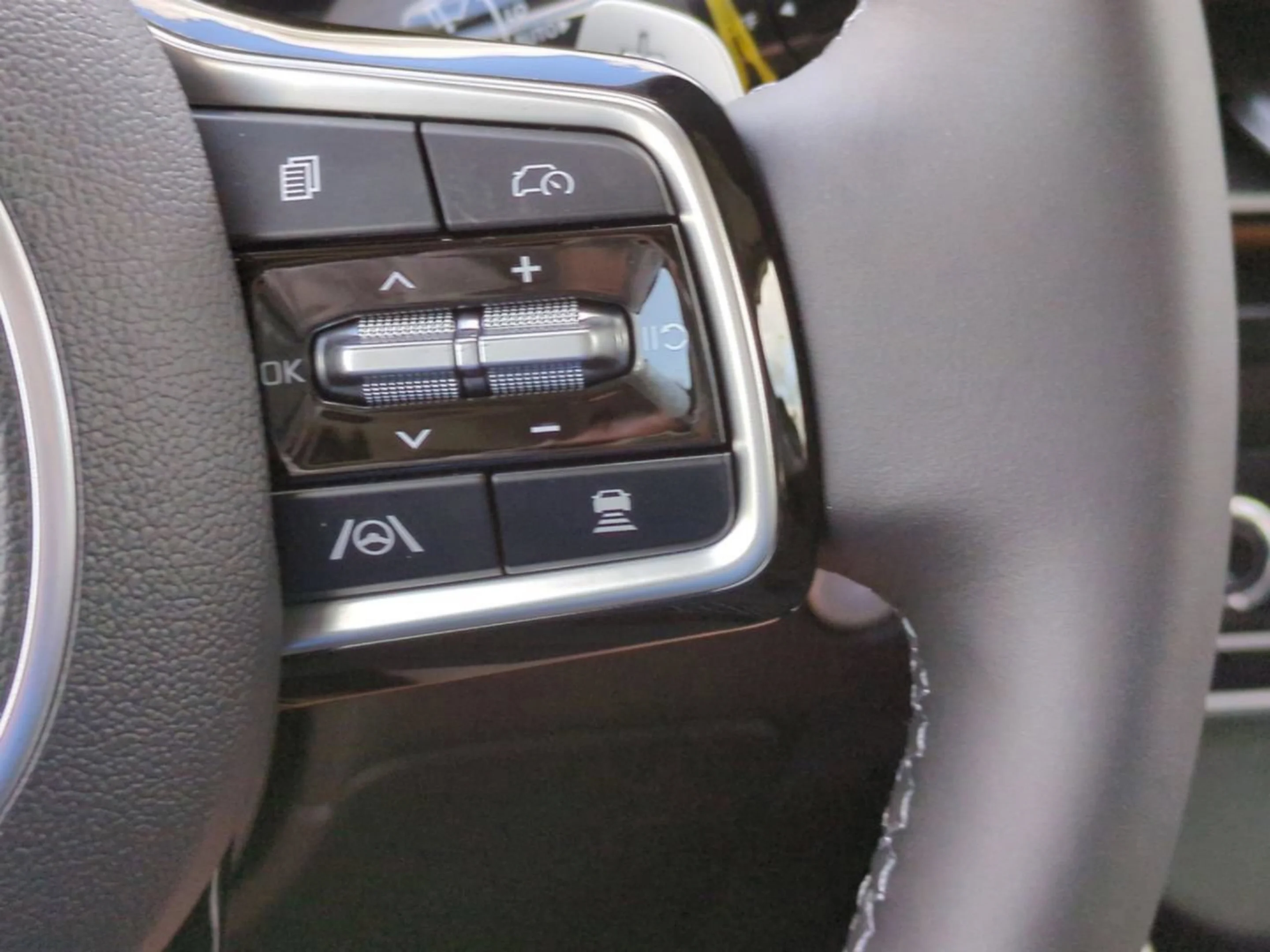 New 2026 Aurora Black Pearl Kia SX Prestige image 28