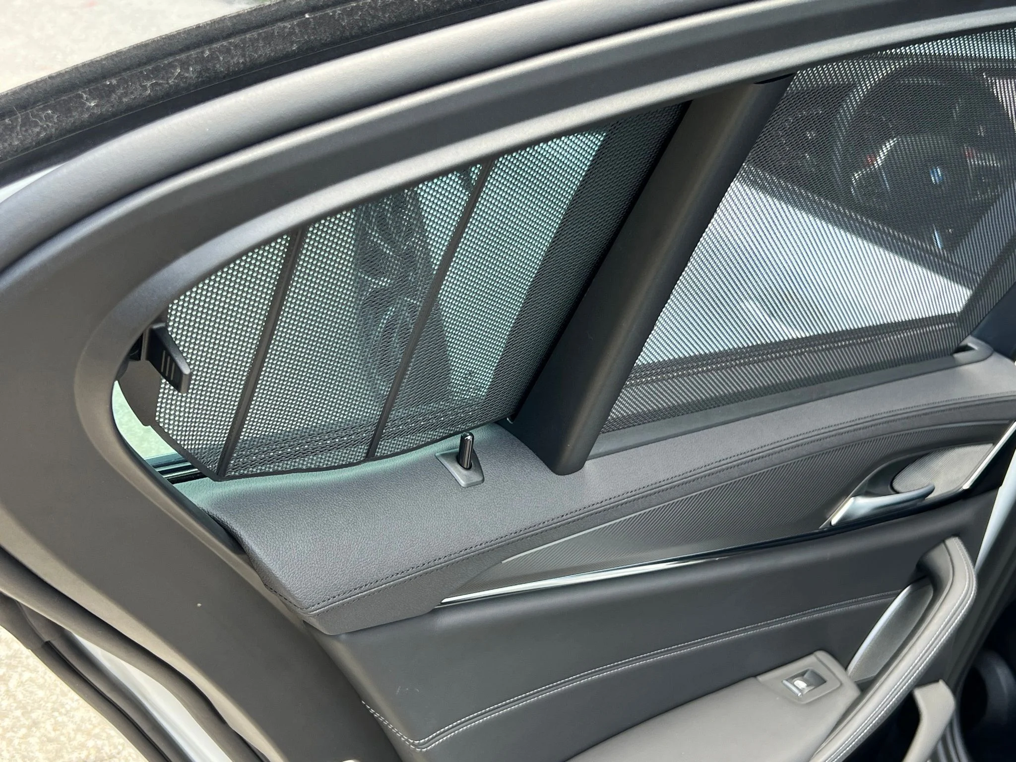Used 2022 White BMW Competition image 36