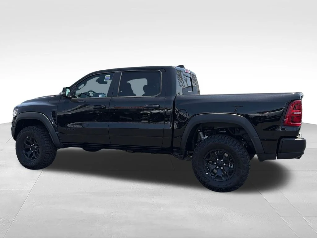 New 2026 Diamond Black Crystal Pearl-Coat Exterior Paint RAM RHO image 3