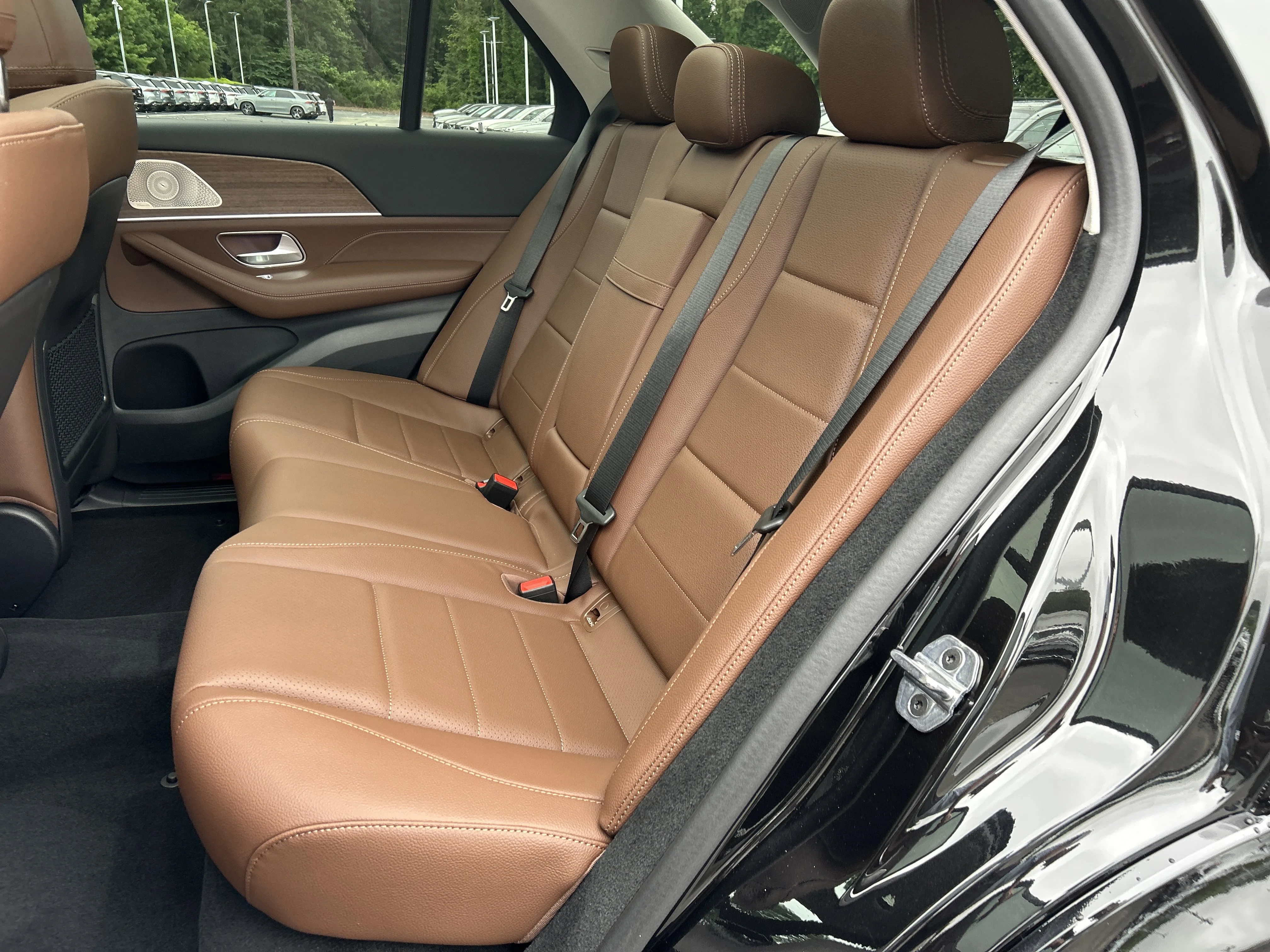 New 2026 Obsidian Black Metallic Mercedes-Benz GLE 350 4MATIC® SUV image 36