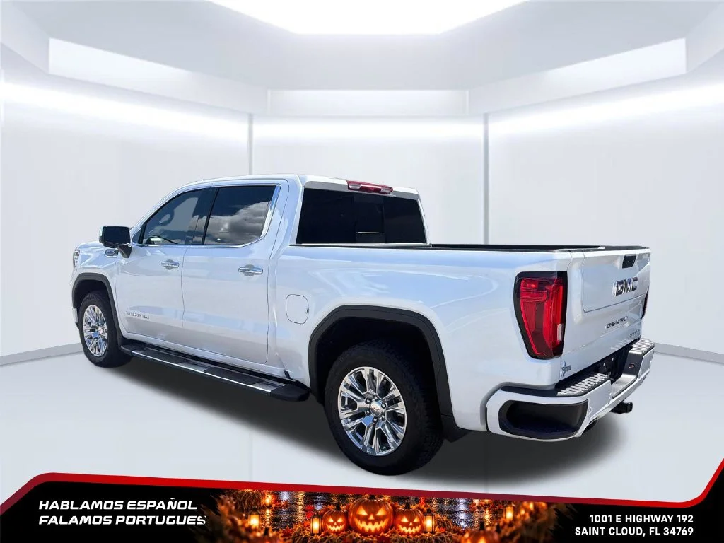 Used 2025 White Frost Tricoat GMC Denali image 3