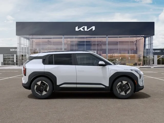 New 2027 Snow White Pearl Kia Wind image 7