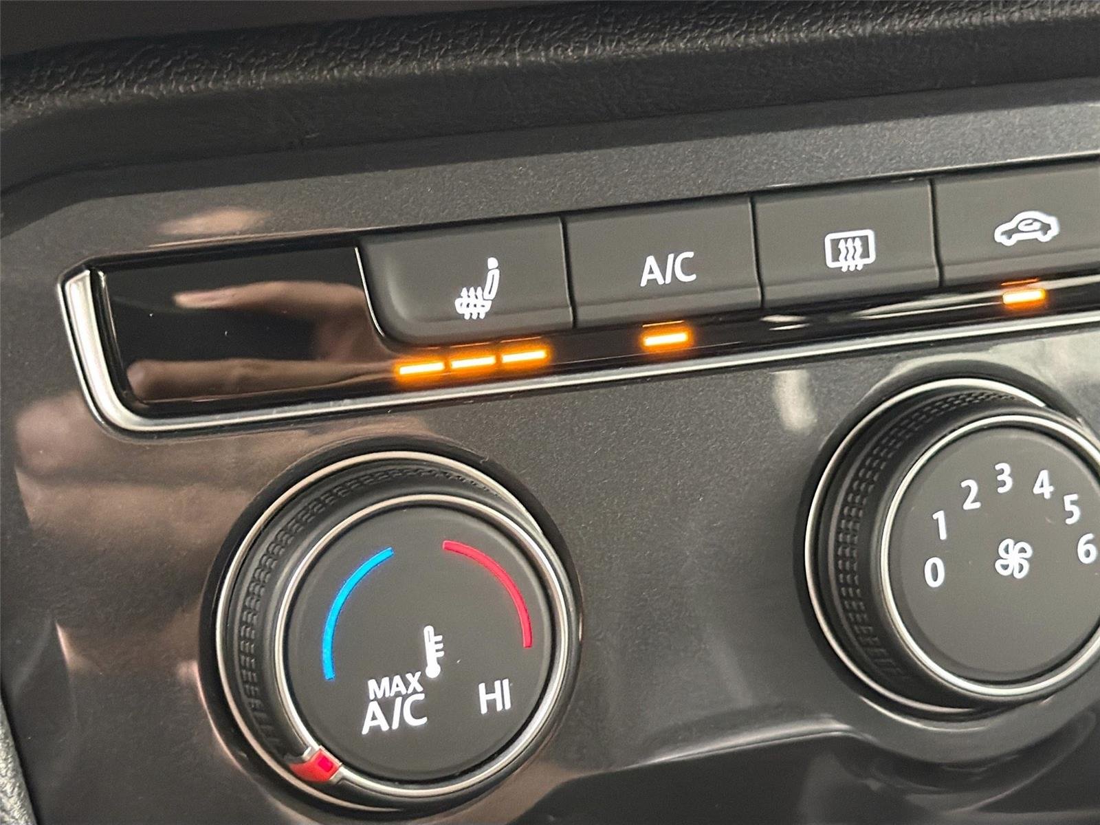 Certified Used 2024  Volkswagen S image 19