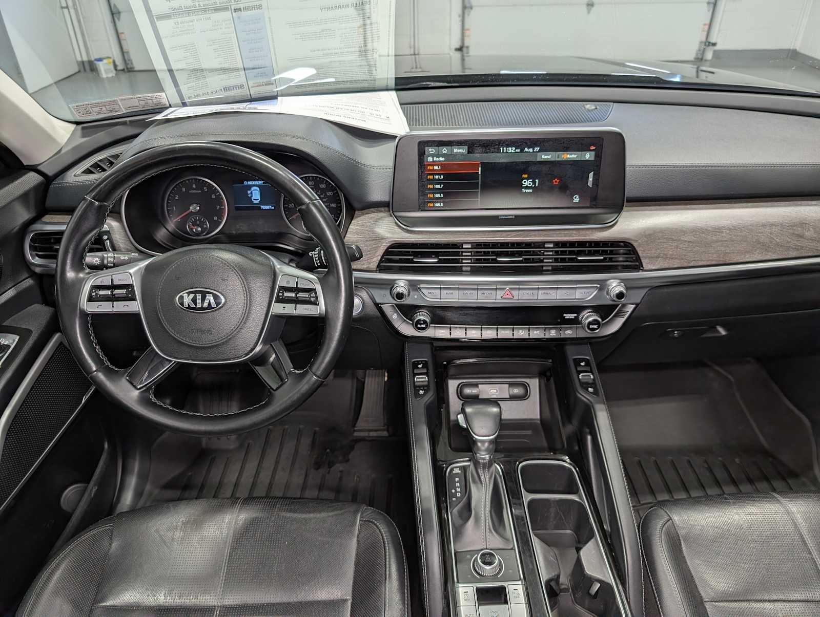 Used 2021 Dark Moss Kia EX image 18