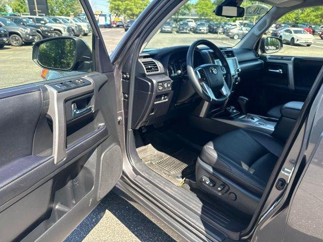 Certified Used 2022 MAGNETIC GRAY MET. Toyota  image 17