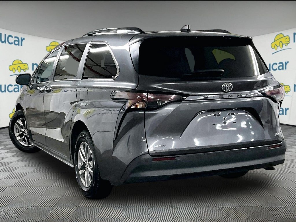 Used 2025 Magnetic Gray Metallic Toyota XLE image 4