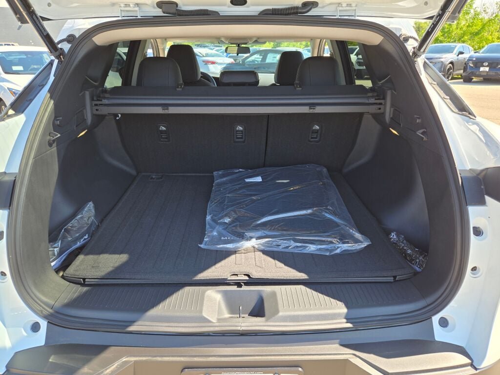 2025 Nissan Murano SV - Photo 14