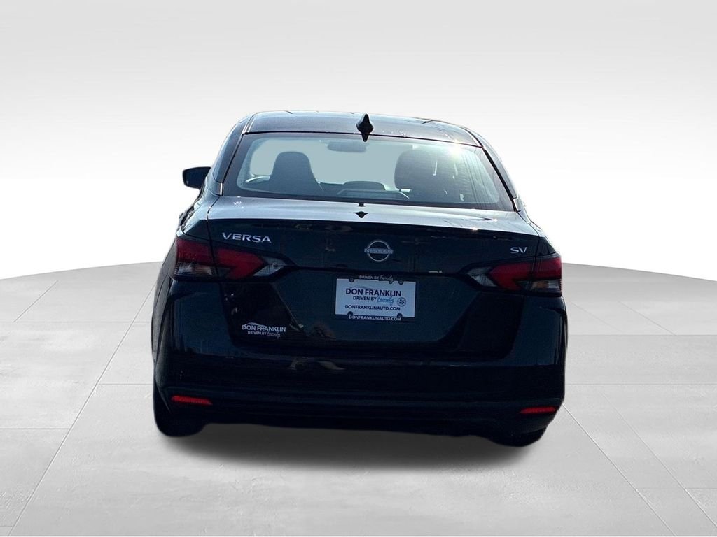 Used 2024 Black Nissan 1.6 SV image 4
