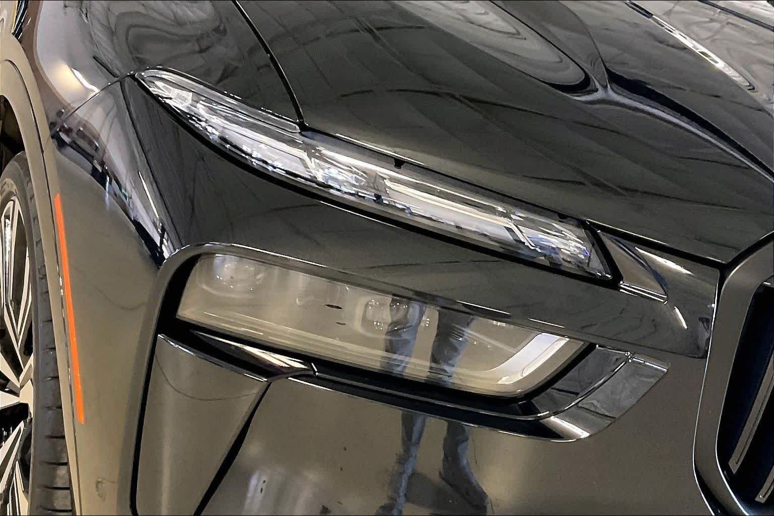 New 2027 Black Sapphire Metallic BMW xDrive40i image 13