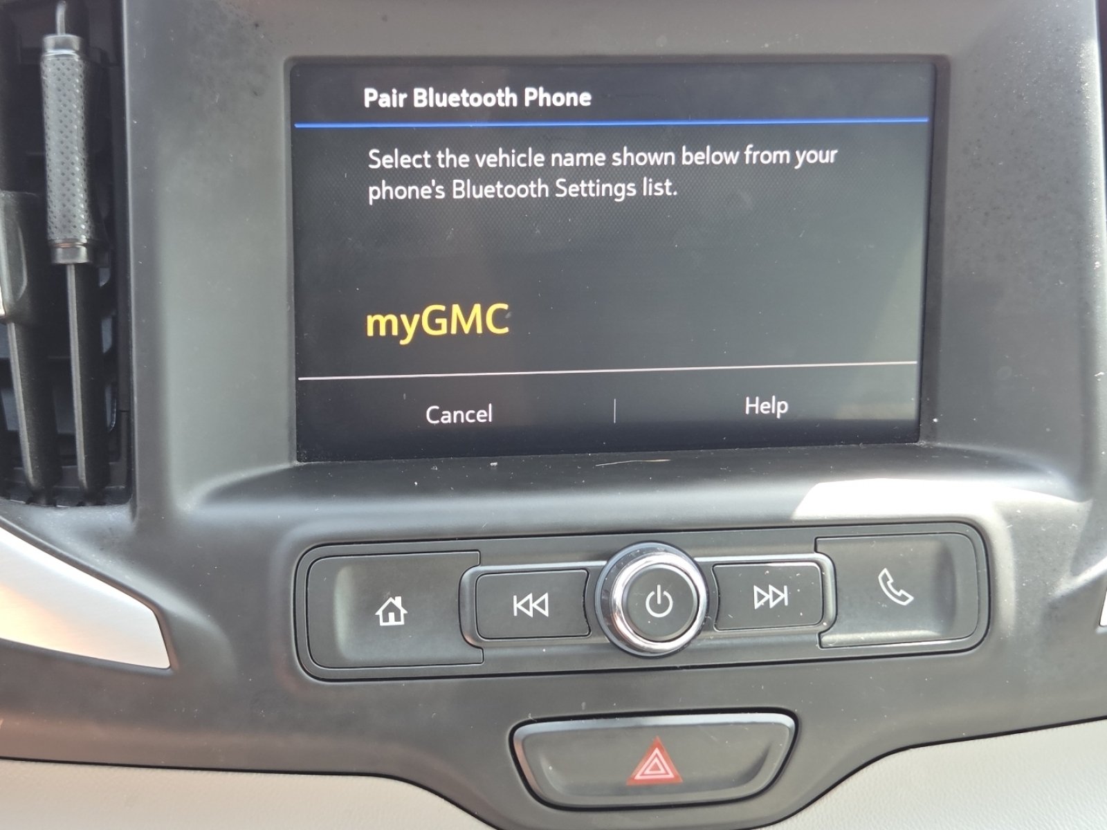 Used 2020 Quicksilver Metallic GMC SLE image 7