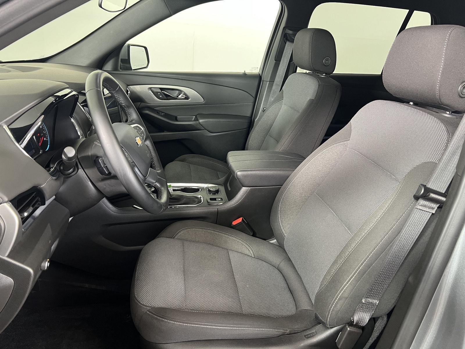 Used 2023 Sterling Gray Metallic Chevrolet LT Cloth image 5
