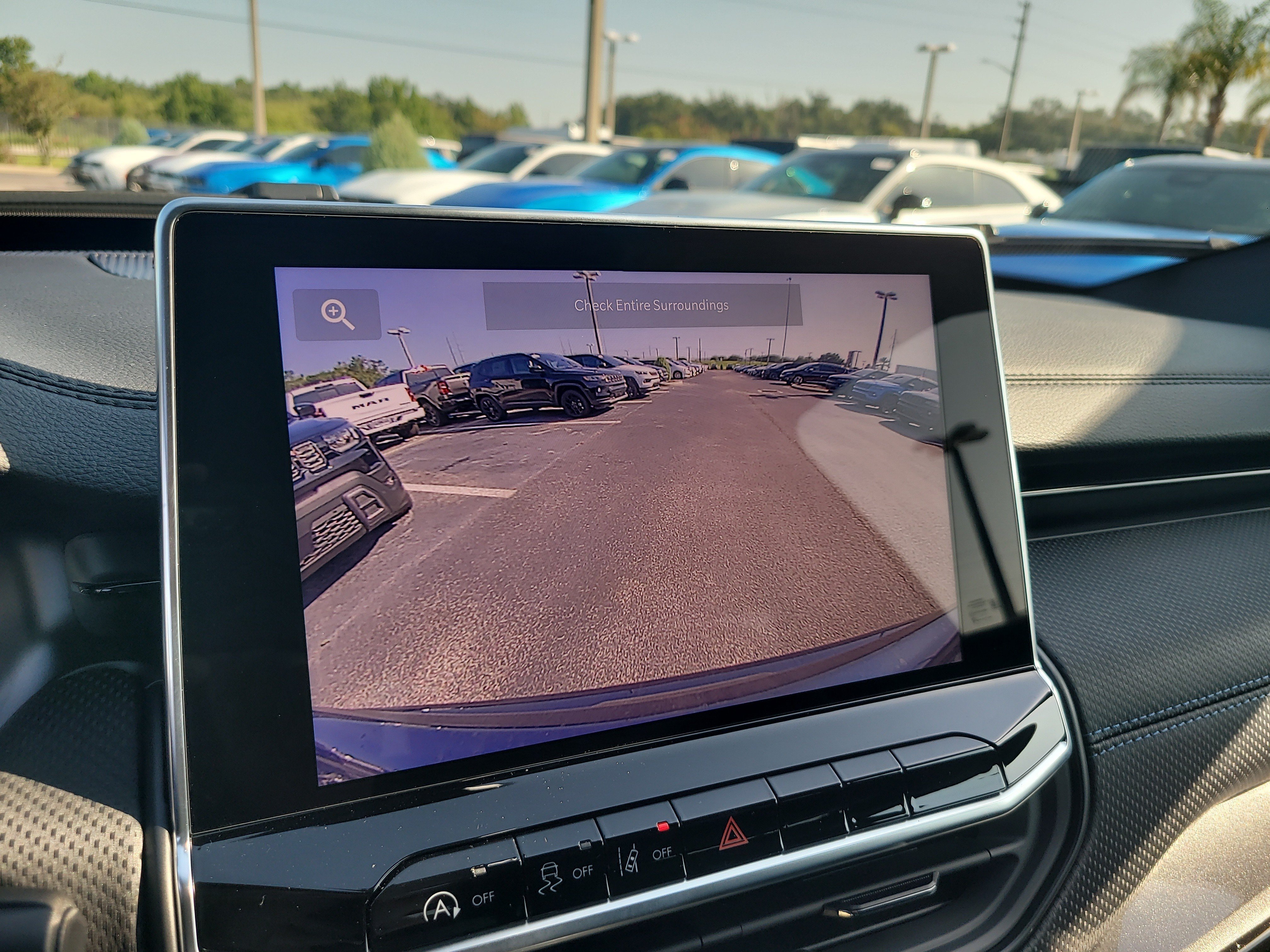 New 2026 Fathom Blue Pearl Coat Jeep Latitude Altitude image 17