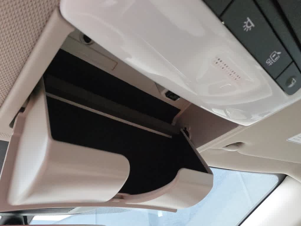 Certified Used 2023 Pearl White Tricoat Nissan SL image 41