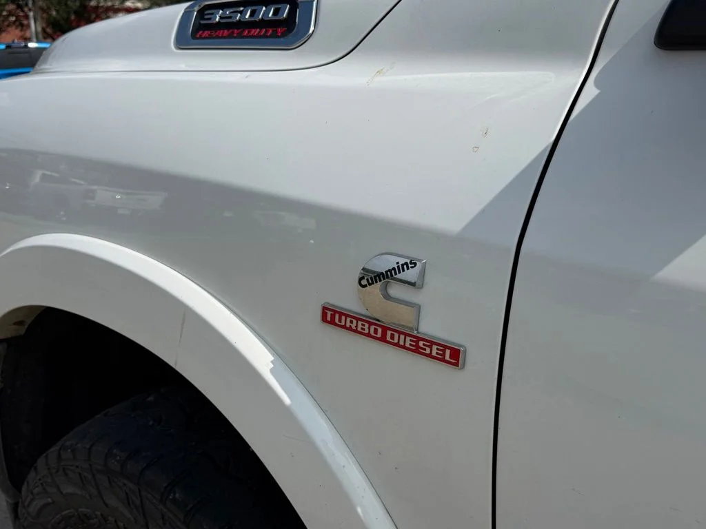 Used 2019 White Ram Laramie Longhorn image 11