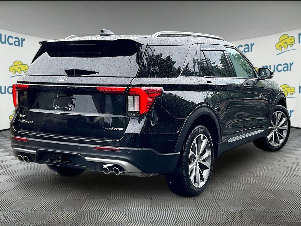 Used 2025 Black Metallic Ford Platinum image 6