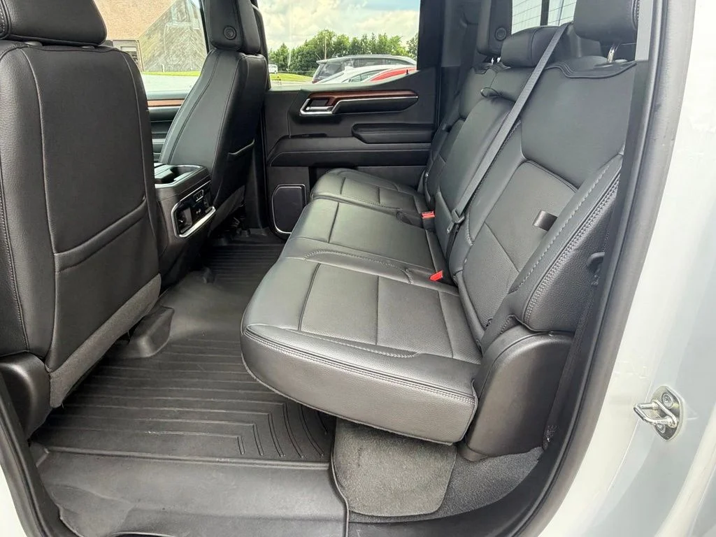 Used 2023 White GMC Denali image 73