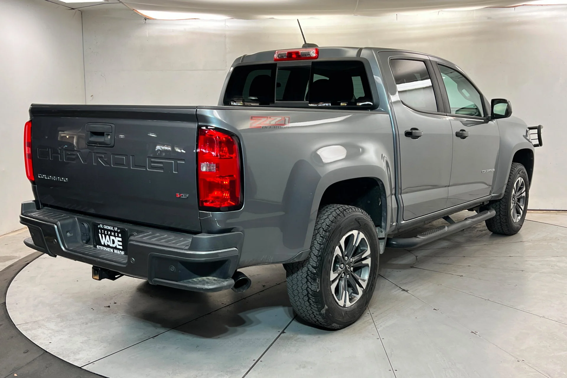 Used 2021 SATIN STEEL METALLIC Chevrolet 4WD Z71 image 5