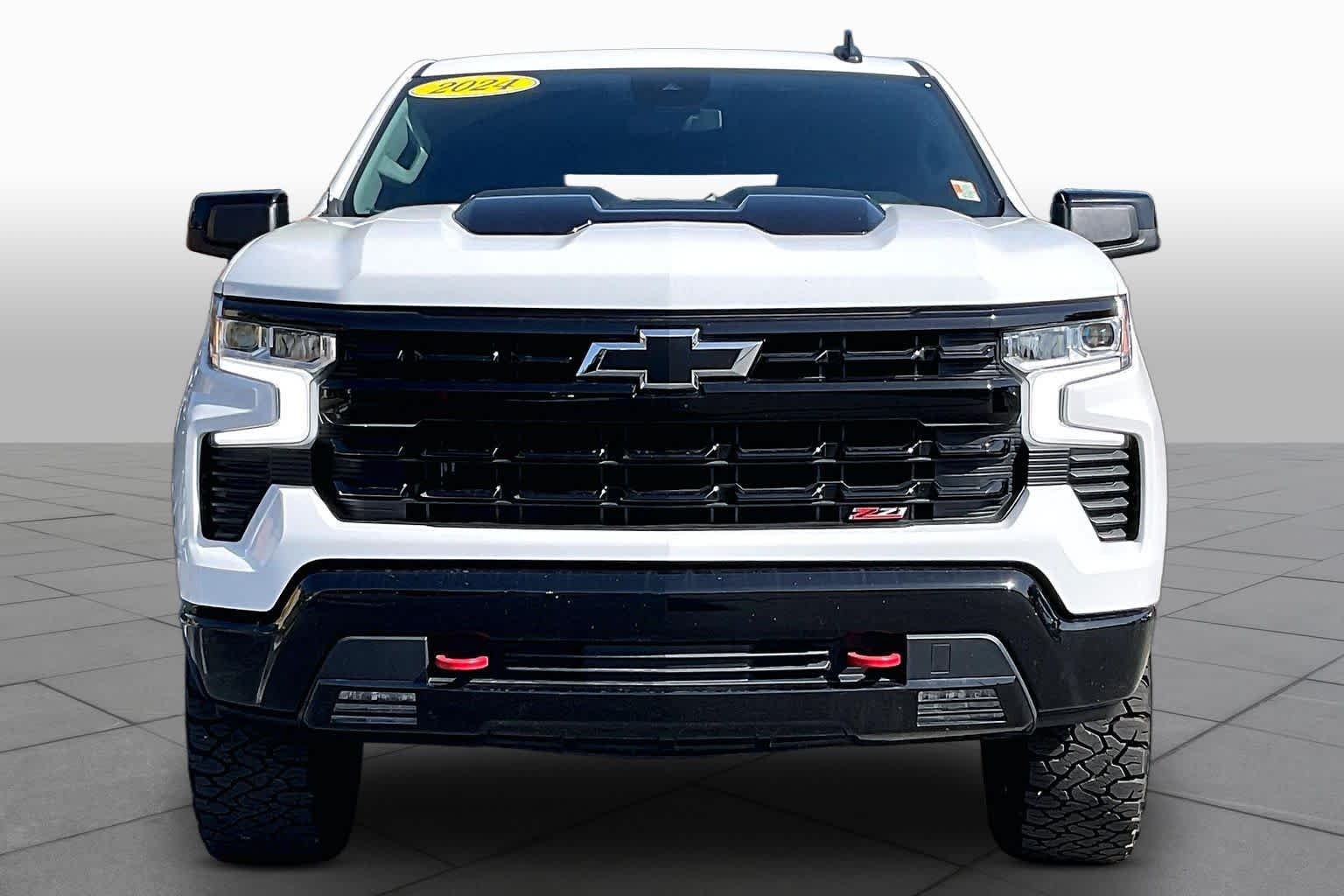 Used 2024 Summit White Chevrolet LT Trail Boss image 4