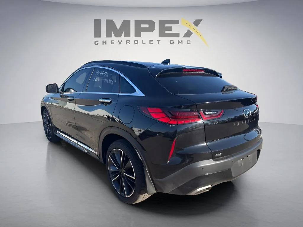 Used 2025 Black INFINITI SENSORY image 3