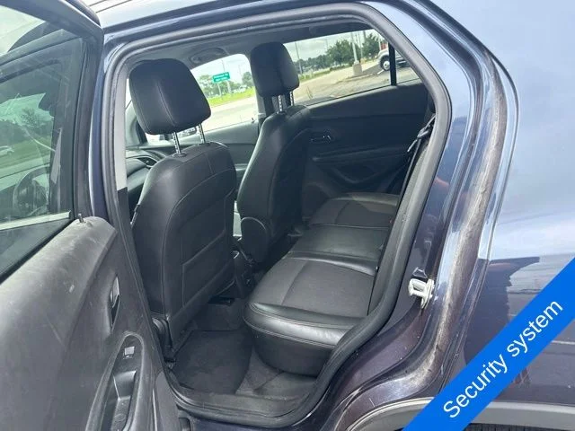 Used 2018 Storm Blue Metallic Chevrolet LT image 10