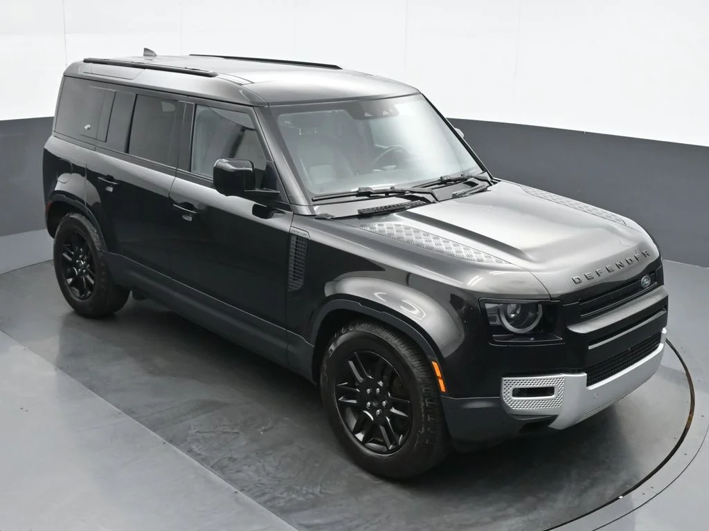 Used 2024 Black Land Rover S image 24