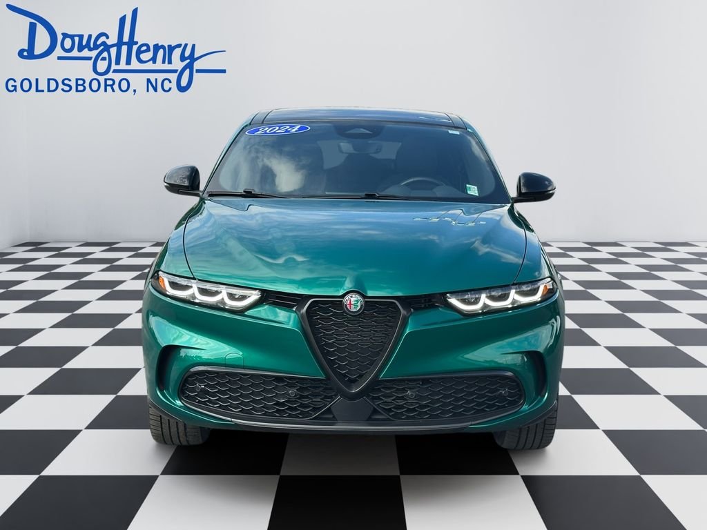 Used 2024 Green Alfa Romeo Veloce image 8