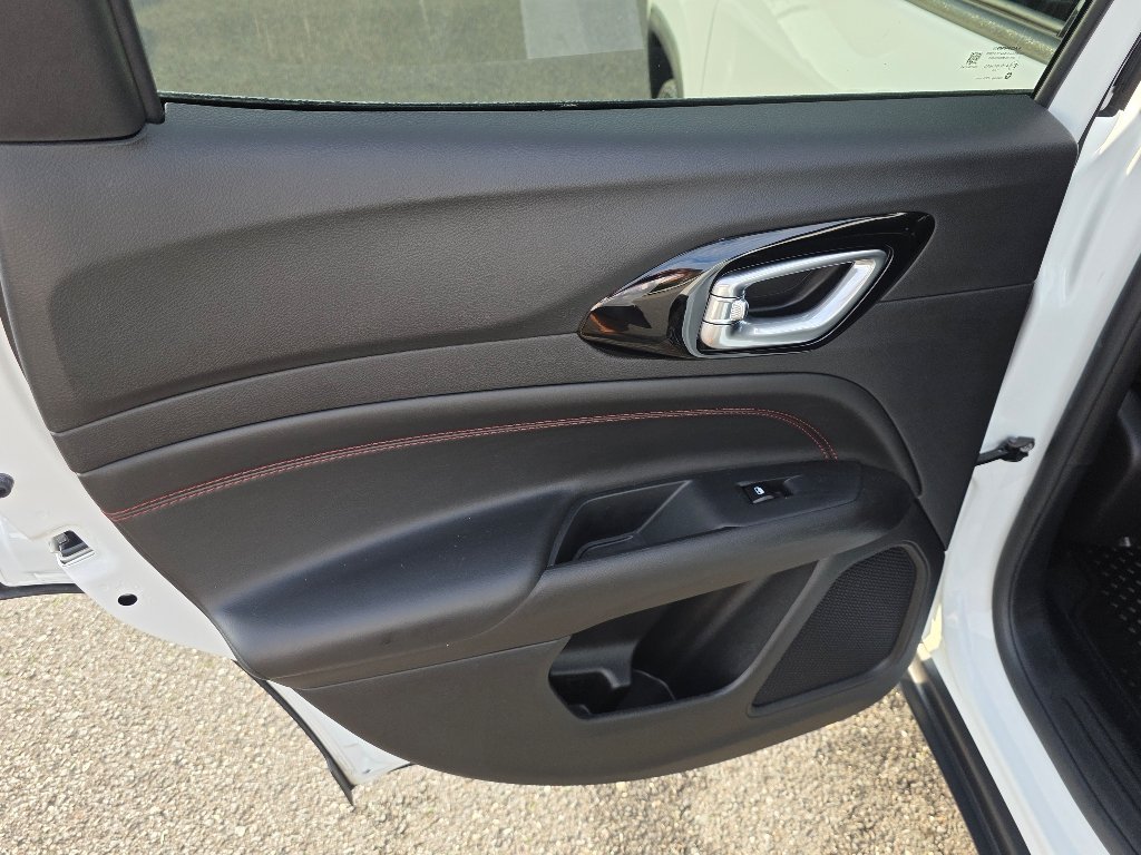 Used 2025 Bright White Clear Coat Jeep Trailhawk image 28