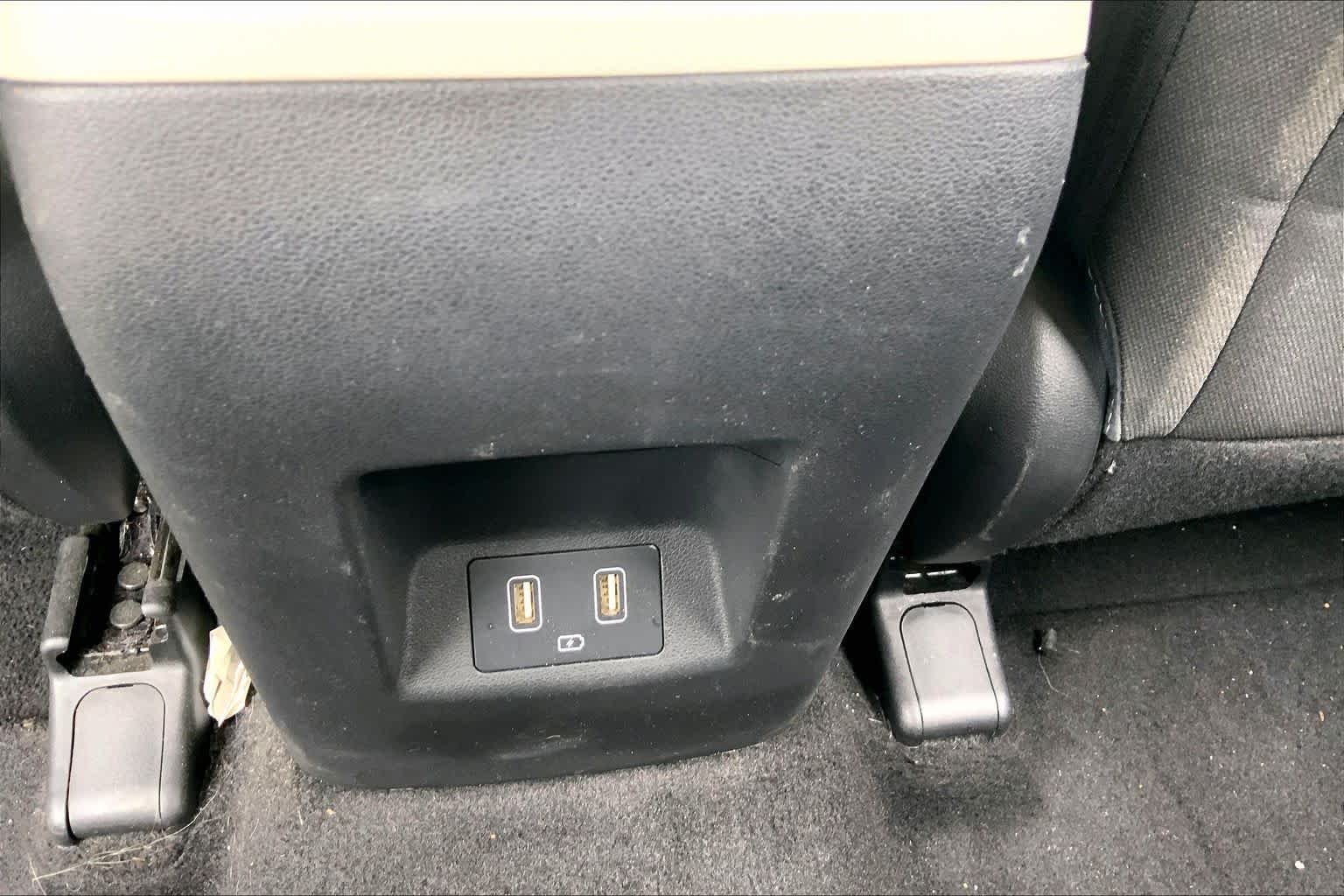 Used 2022 Quartz White Hyundai SEL image 36
