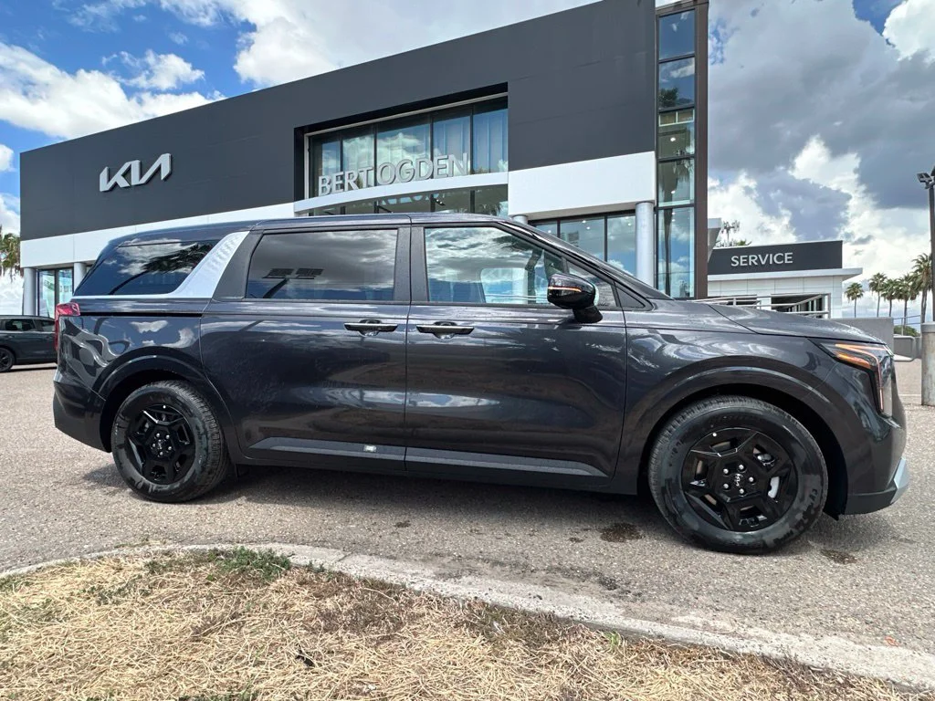 New 2027  Kia LXS image 3