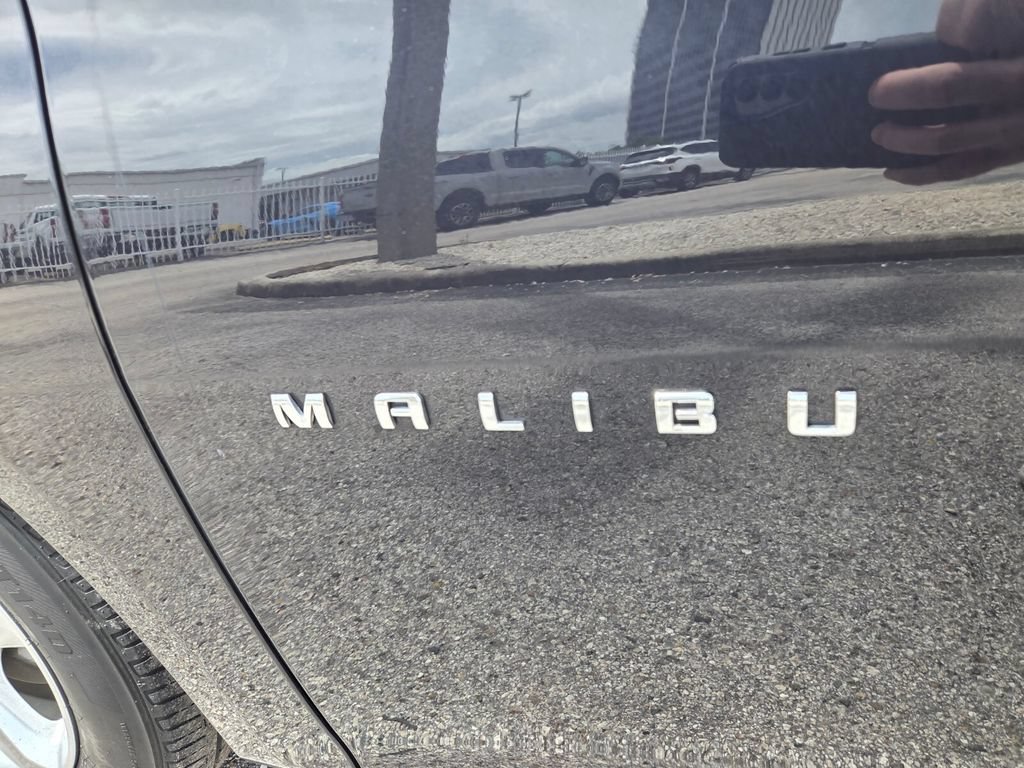 2022 Chevrolet Malibu 1LS - Photo 4