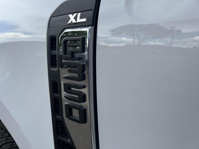 New 2026 Oxford White Ford XL image 39