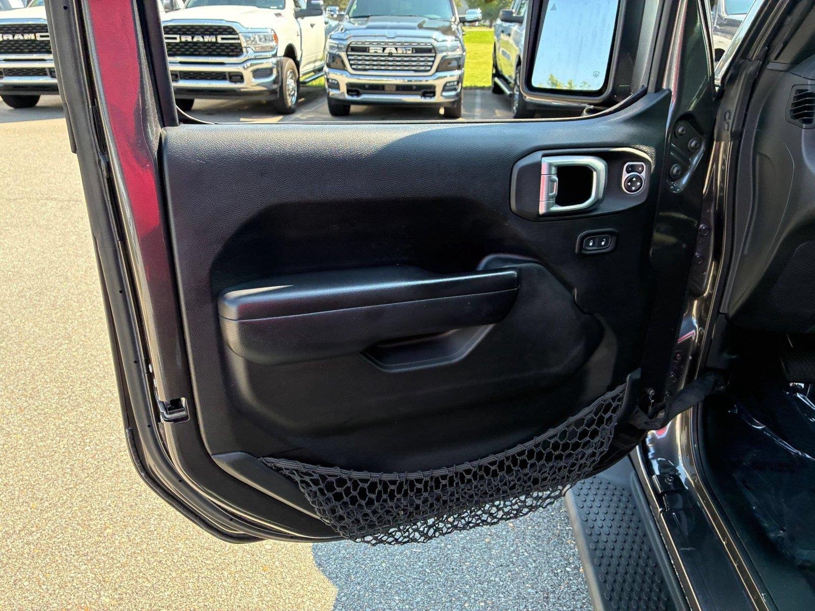 Used 2021 Granite Crystal Metallic Clearcoat Jeep Unlimited Sport S image 10