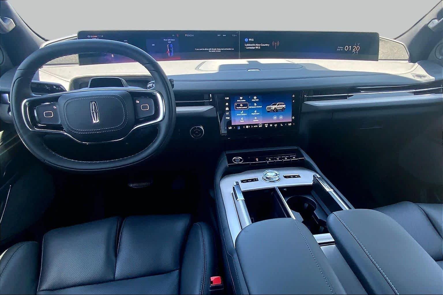 New 2026 Pristine White Metallic Tri-Coat Lincoln Reserve image 5