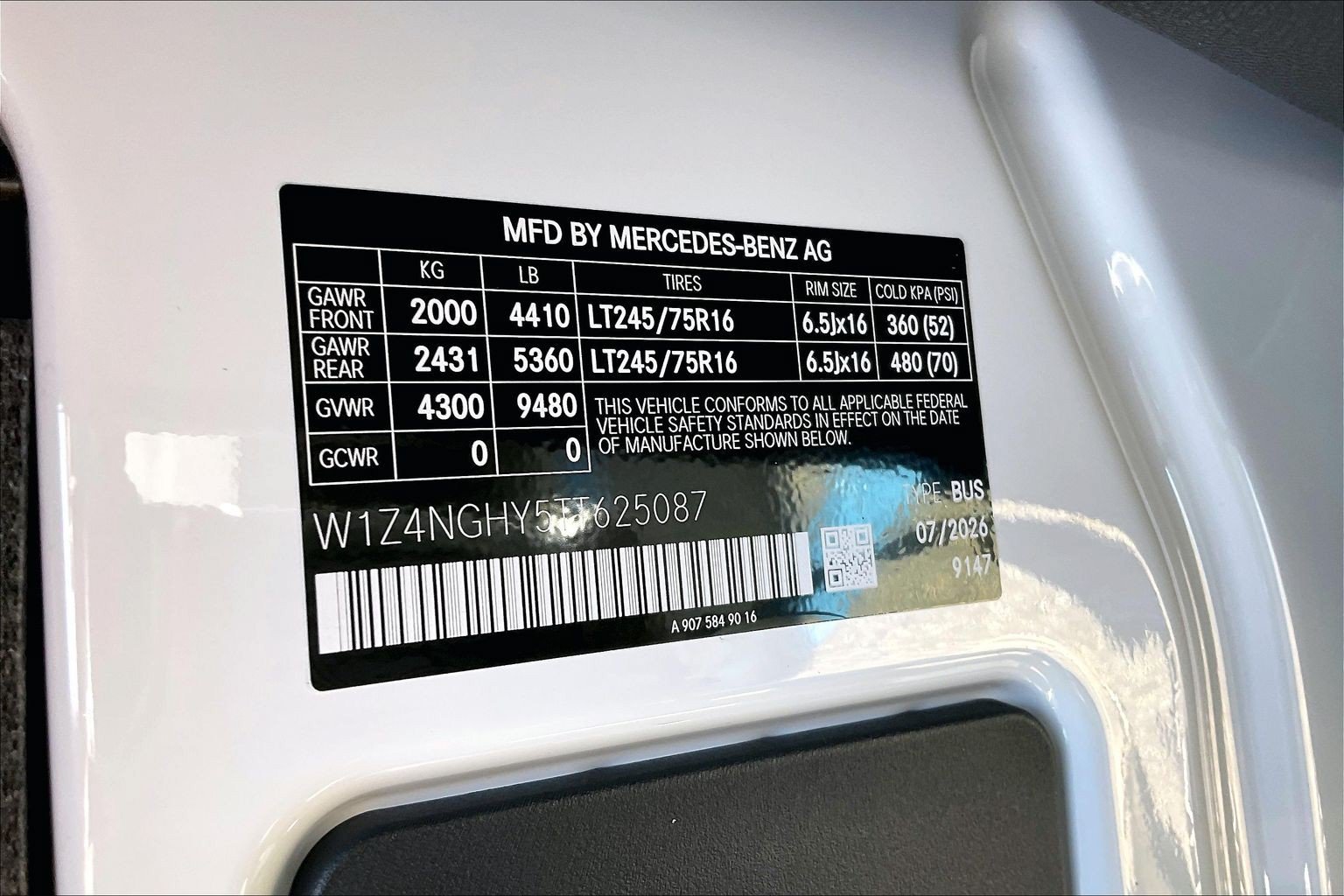 New 2026 Arctic White Mercedes-Benz Passenger 170 WB image 26