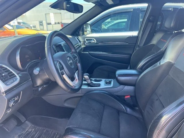 Used 2019 Gray Jeep Trailhawk image 12