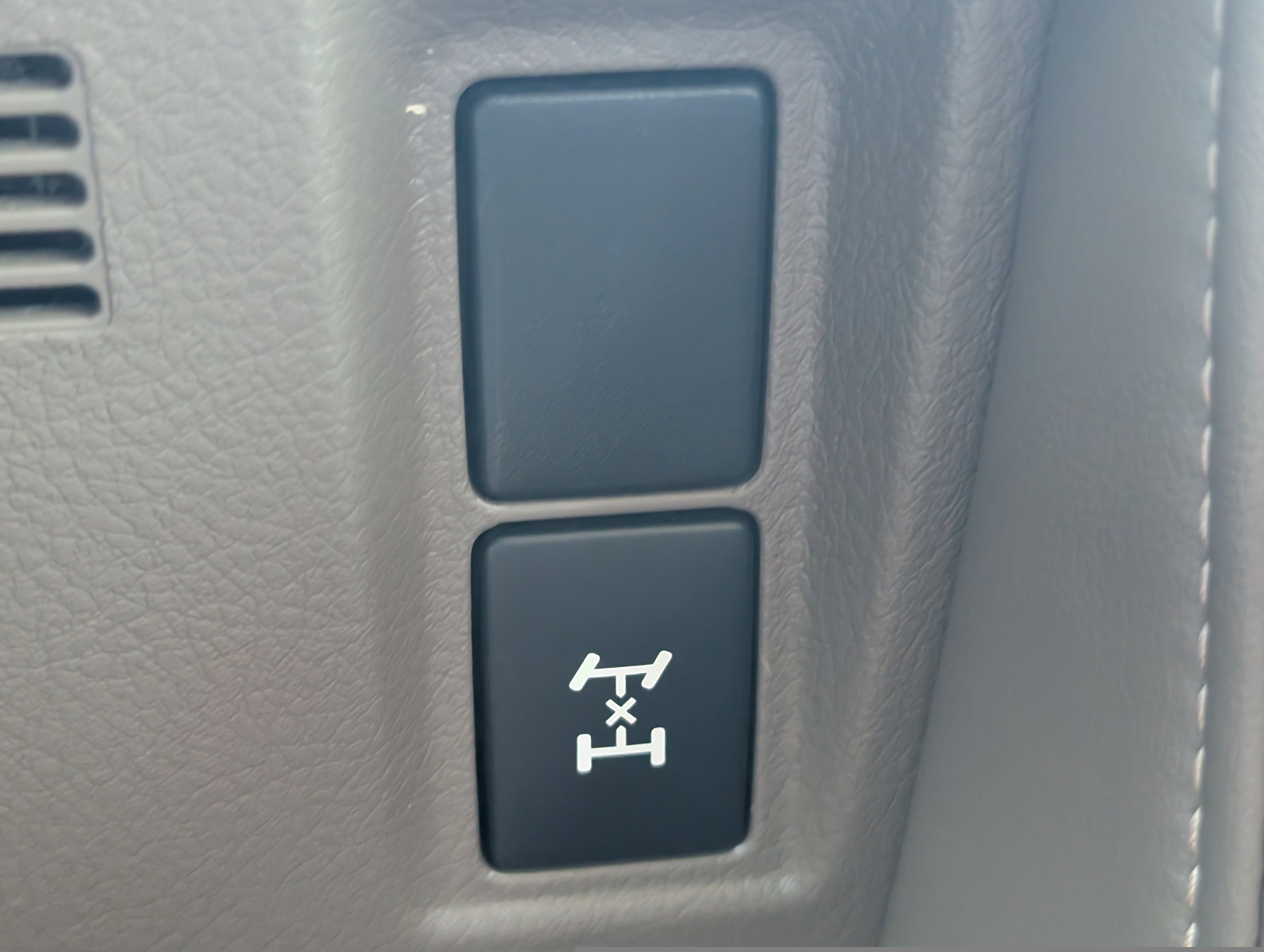 Used 2017 Starfire Pearl Lexus 460 image 21