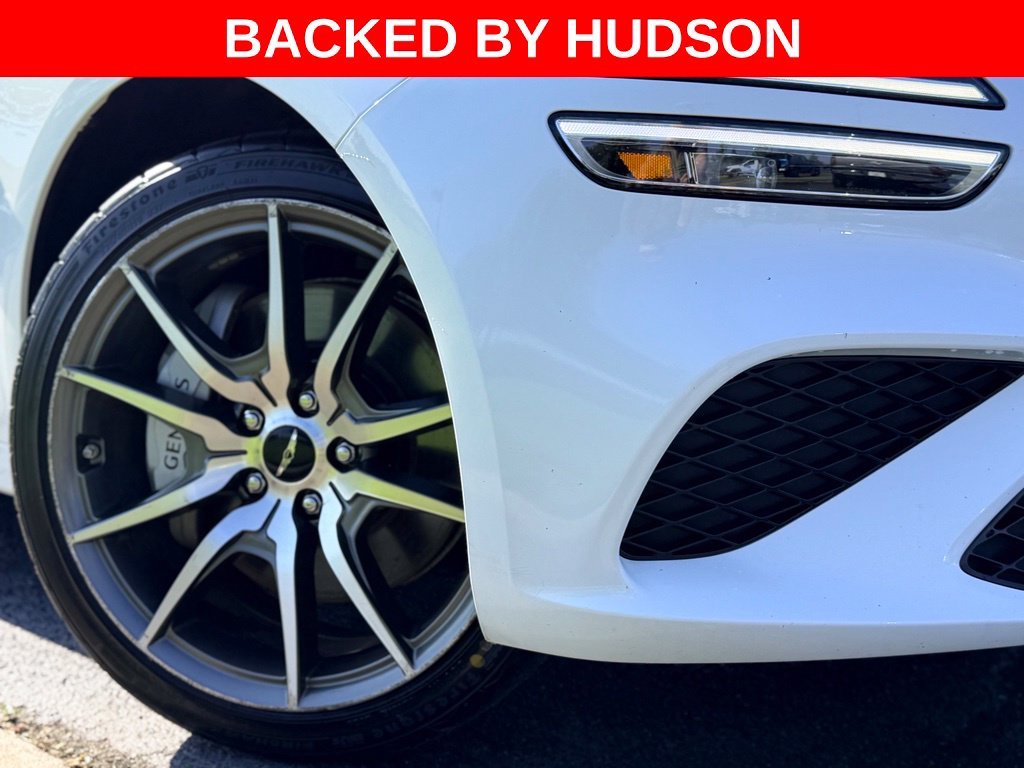 Used 2025 White Genesis 2.5T image 2