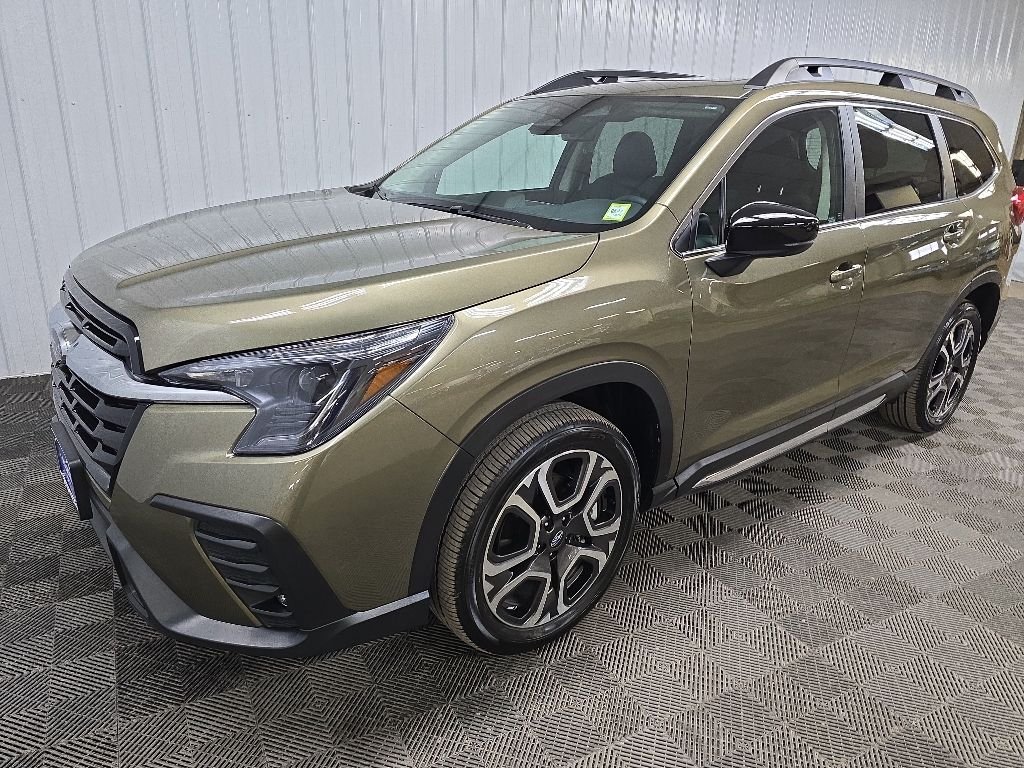 2025 Subaru Ascent Limited - Photo 8